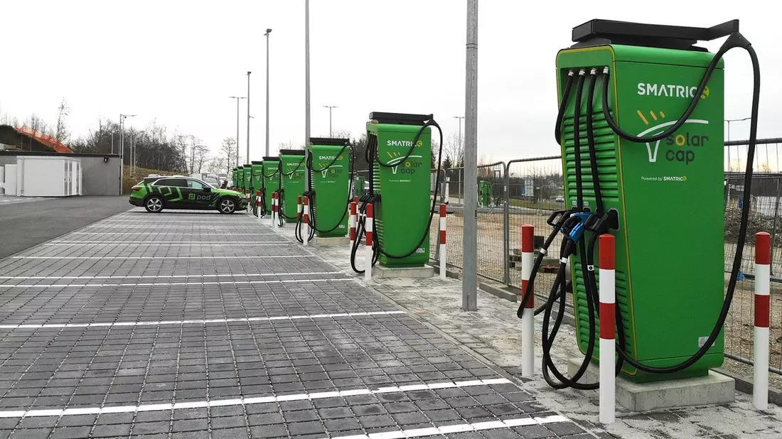 E-Ladeinfrastruktur wächst weiter: Highspeed-Laden mit SMATRICS und solarcap jetzt auch in Meggenhofen - Bild: presseportal.de