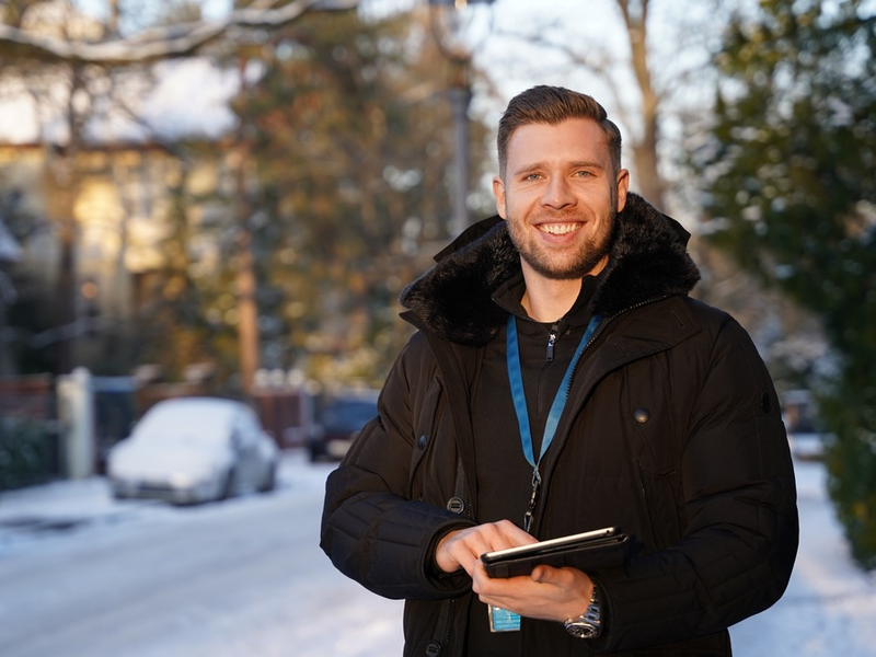 Lohnt sich der Einstieg ins Door-to-Door-Business? - Fabian Durek klärt auf - Foto: presseportal.de