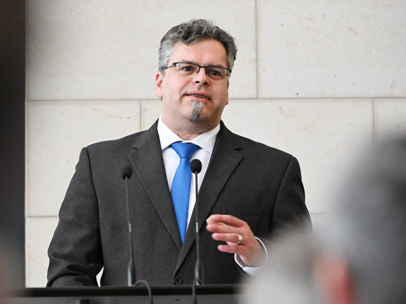 Jens Rommel bei seiner offiziellen Amtseinführung. - Foto: Uli Deck/dpa