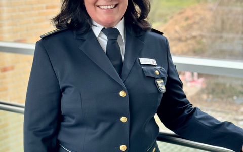 POL-LM: Polizeidirektorin Mona Mai ab sofort an der Spitze der Polizeidirektion Limburg-Weilburg - Foto: presseportal.de POL-LM: Polizeidirektorin Mona Mai ab sofort an der Spitze der Polizeidirektion Limburg-Weilburg - Foto: presseportal.de