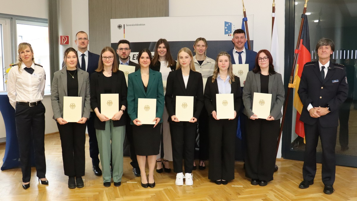 HZA-DD: Start in ein spannendes und sicheres Berufsleben beim Hauptzollamt Dresden - Zoll erstmals mit neuem Bachelor-Studiengang - Foto: presseportal.de