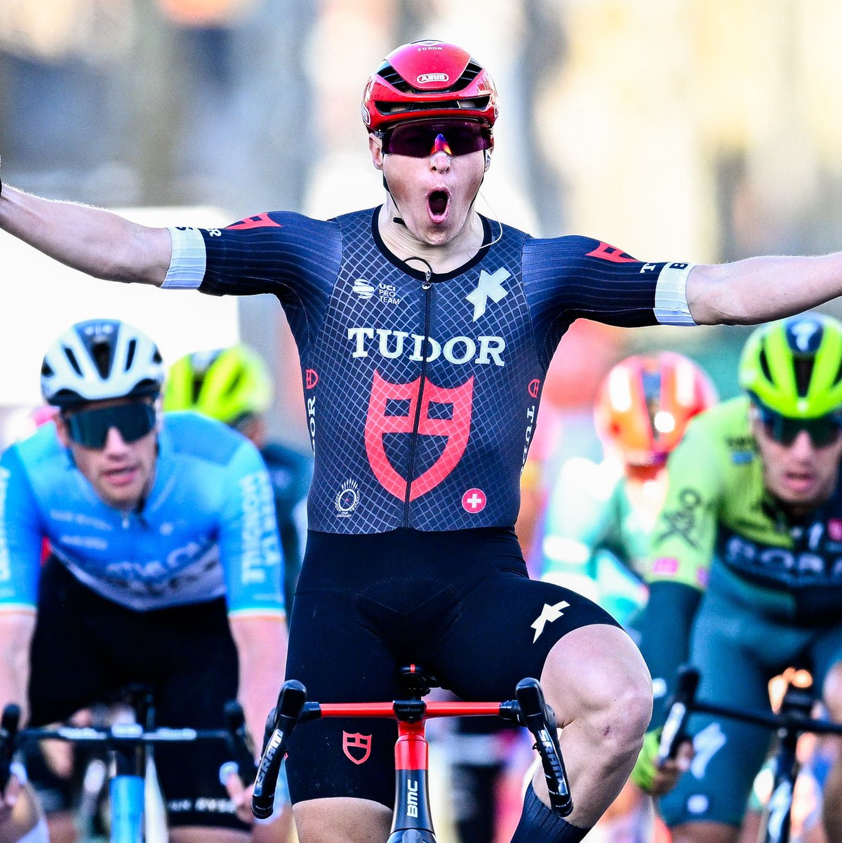 Arvid de Kleijn vom zweitklassigen Tudor-Team gewann die zweite Etappe von Paris-Nizza. - Foto: Jasper Jacobs/Belga/dpa