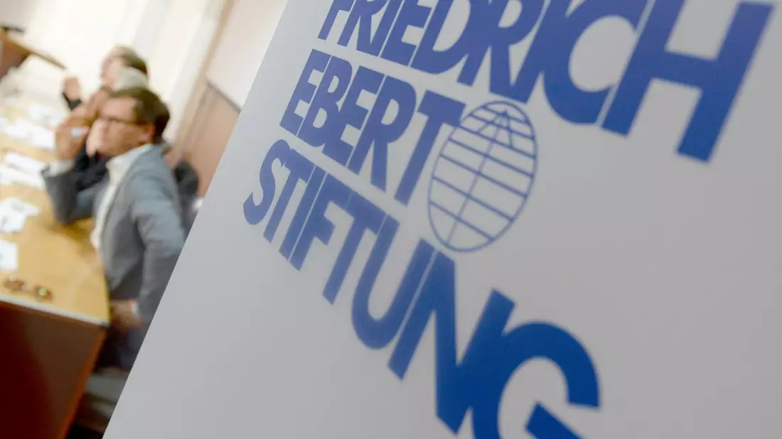 Das russische Justizministerium hat die Friedrich-Ebert-Stiftung zur unerwünschten Organisation erklärt. - Bild: Britta Pedersen/dpa