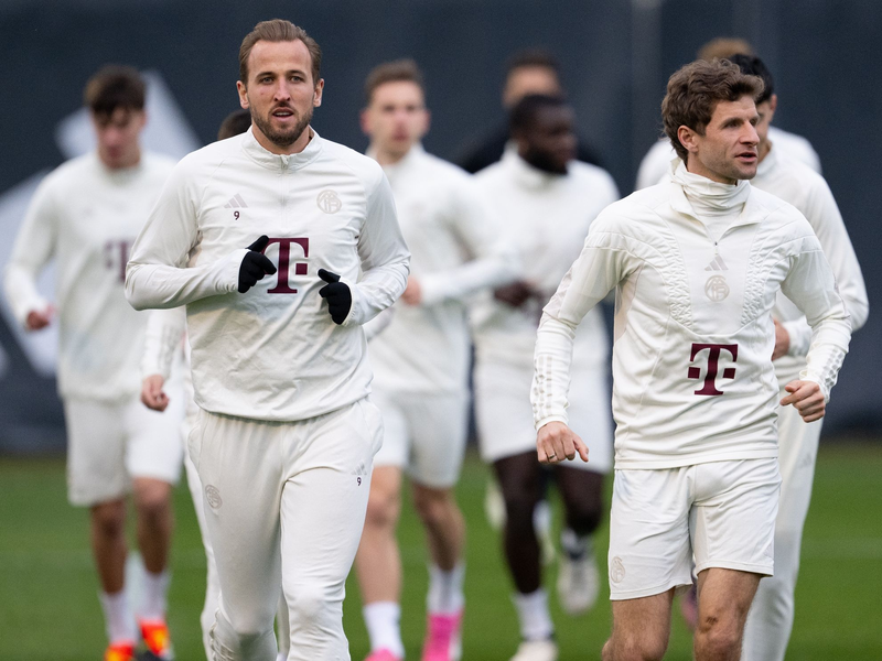 Die Bayern-Offensive um Harry Kane (l) muss liefern. - Foto: Sven Hoppe/dpa