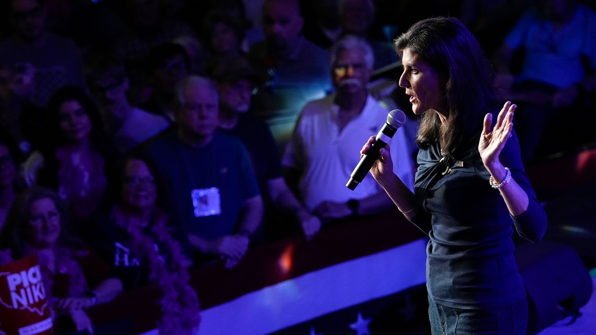 Unmittelbar nach ihrem Ausstieg hatte Haley demonstrativ darauf verzichtet, Trump ihre Unterstützung auszusprechen. - Foto: Tony Gutierrez/AP/dpa