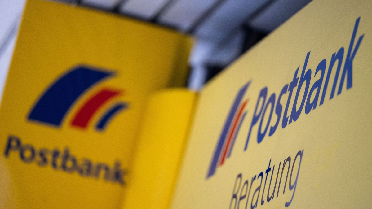 Ab Mittwoch streiken Postbank-Beschäftigte für zwei Tage: Verbraucher könnten geschlossene Filialen vorfinden. - Foto: Marijan Murat/dpa