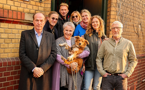 Katerina Jacob im verbalen Schlagabtausch mit Herbert Knaup: Dreharbeiten in Köln für den vierten Film der ARD-Degeto-Komödienreihe Anna und ihr Untermieter - Plötzlich Schwiegermutter (AT) - Foto: presseportal.de