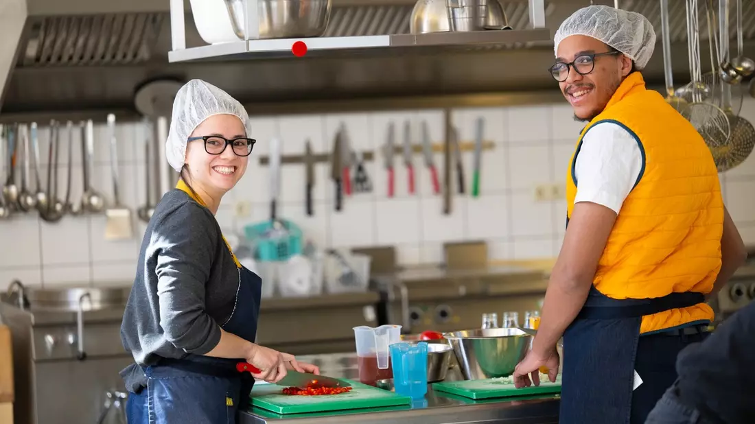 Scharfe Currysoße, rauchende Köpfe und eine tolle Party: In Aachen fand der 14. Teamcup der Systemgastronomie statt - Bild: presseportal.de