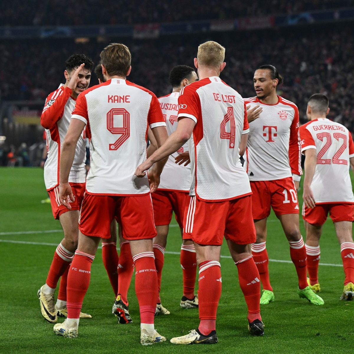 Die Bayern setzten sich gegen Lazio mit 3:0 durch. - Foto: Sven Hoppe/dpa