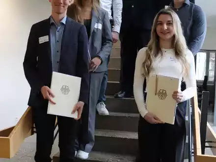 HZA-LÖ: Sechs Bachelorstudentinnen und -studenten beim Hauptzollamt Lörrach eingestellt - Foto: presseportal.de