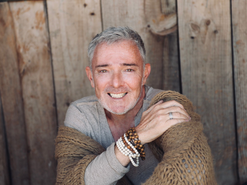 Roland Werner hat auf Mallorca die Stiftung «Herztat» gegründet, die sich um ausgewanderte deutsche Rentnerinnen und Rentner kümmert. - Foto: -/Privat/dpa