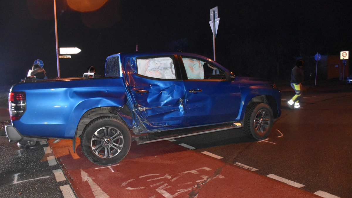 POL-HM: Fahrer eines Leichtkraftrades schwer verletzt - Polizei sucht Zeugen - Foto: presseportal.de