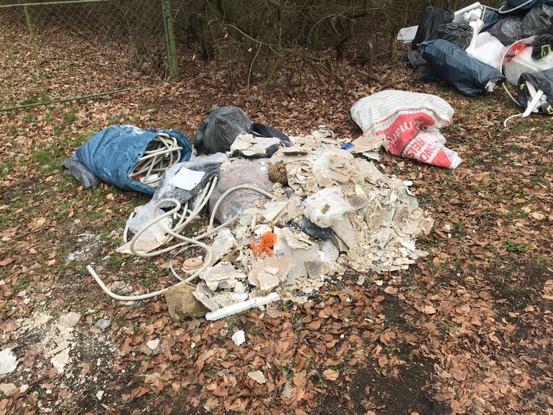 POL-SZ: Pressemitteilung der Polizei Peine vom 06.03.2024: Müll und Bauschutt bei Rüper abgeladen - Foto: presseportal.de