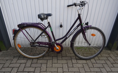 POL-STD: Polizei Buxtehude sucht unbekannte Fahrradeigentümerin, Polizei Harsefeld warnt vor Dieb aus geparkten Autos - Foto: presseportal.de