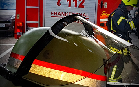 FW Frankenthal: Brand einer Mikrowelle - 3 Katzen gerettet - Foto: presseportal.de