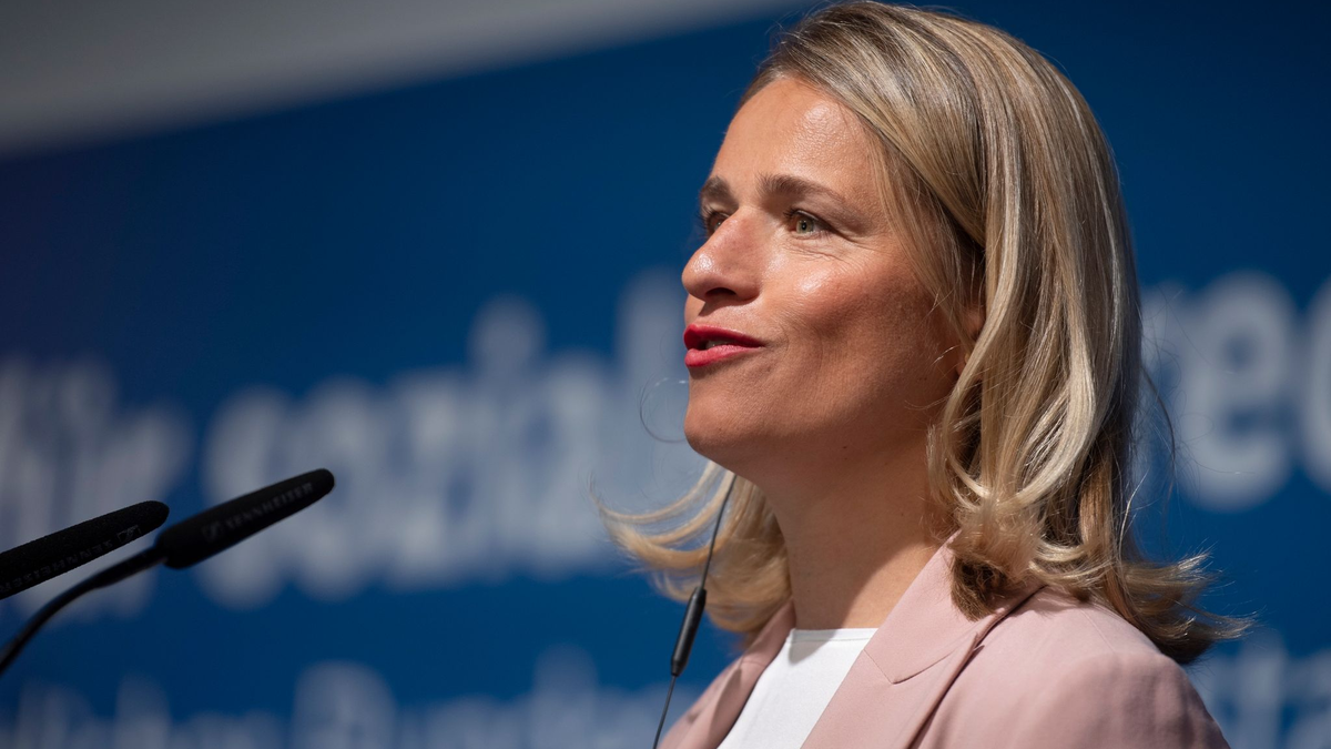 Es werde Zeit, dass der Kanzler sich zur Kindergrundsicherung äußere, so VdK-Chefin Verena Bentele. - Foto: Christophe Gateau/dpa