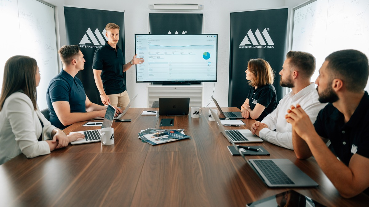 Praktikumsprämie und Speed-Dating im Handwerk? Experte verrät, was wirklich gegen den Fachkräftemangel hilft - Foto: presseportal.de