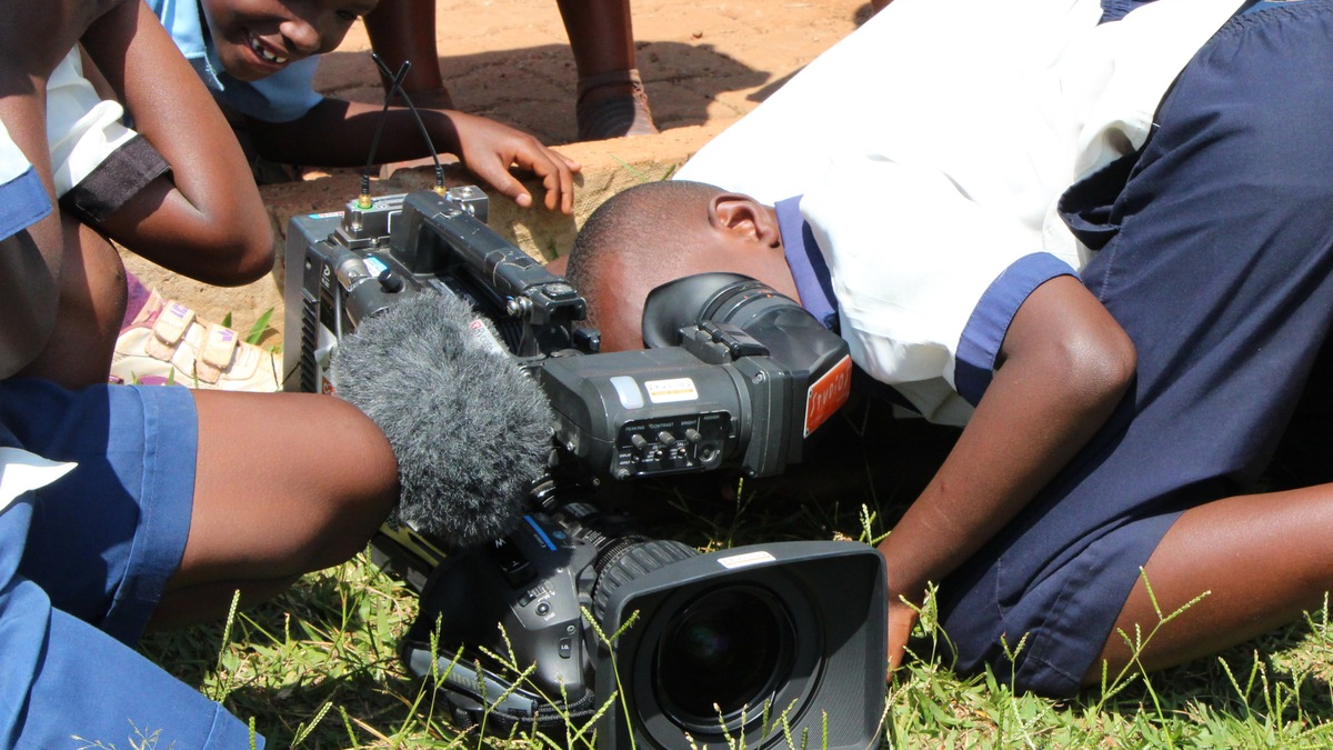 DOK.fest: Wenn wir die Welt durch die Augen der Kinder sehen / SOS-Kinderdörfer weltweit verleihen Dokumentarfilmpreis beim DOK.fest München - Foto: presseportal.de