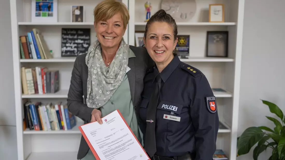 POL-H: Führungswechsel: Nurhan Özdemir übernimmt die Leitung der Polizeiinspektion Hannover - Bild: presseportal.de