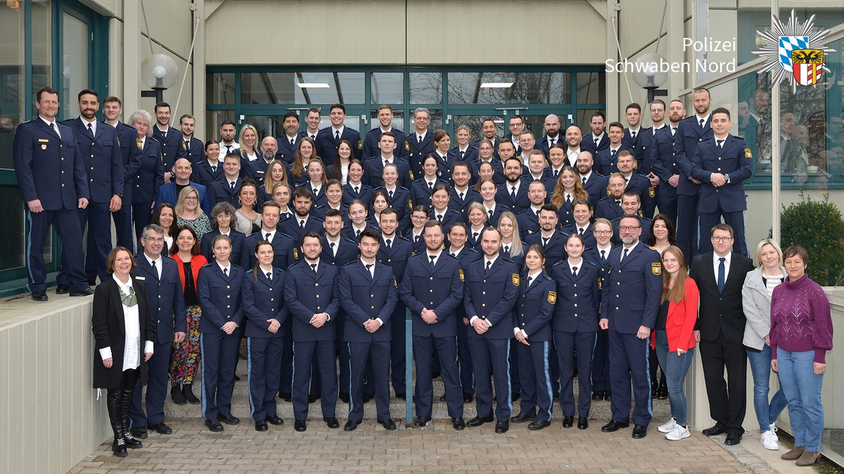 POL Schwaben Nord: Neue Kolleginnen und Kollegen beim Polizeipräsidium Schwaben Nord - Foto: presseportal.de
