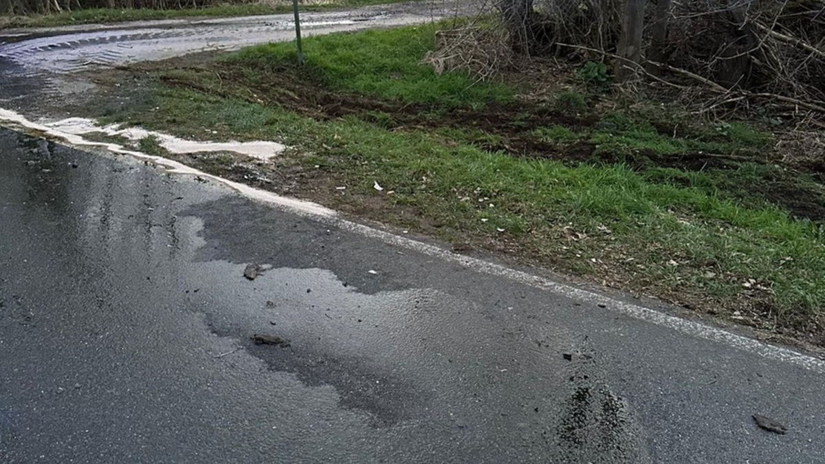 FW Xanten: Auslaufende Betriebsstoffe nach Verkehrsunfall - Foto: presseportal.de