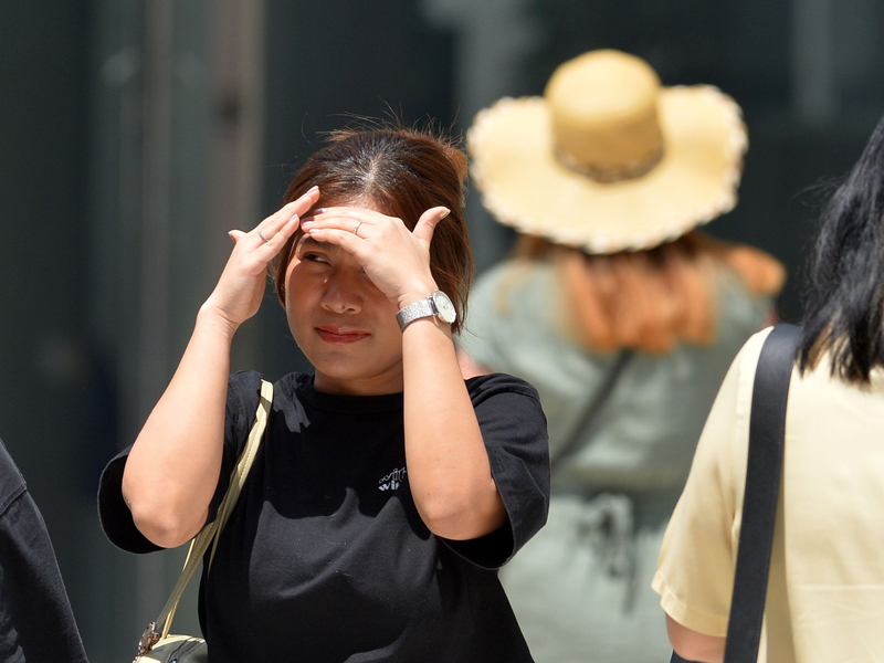 Von der Hitzewelle bsonders betroffen sind der Norden des beliebten Urlaubslandes und die Hauptstadt Bangkok. - Foto: Rachen Sageamsak/XinHua/dpa