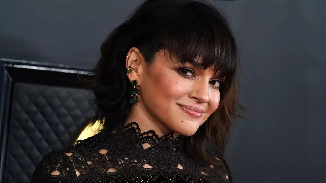 Auf ihrem neuen Album «Visions» gibt Norah Jones Einblicke in eine fröhliche Gefühlswelt. - Bild: Jordan Strauss/Invision/AP/dpa