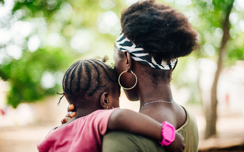 «Weibliche Genitalverstümmelung schadet dem Körper von Mädchen, trübt ihre Zukunft und gefährdet ihr Leben», sagt Unicef-Exekutivdirektorin Russell. - Foto: Quinn Neely/Plan International/dpa