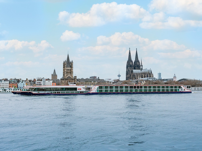 Neue Eventkreuzfahrten auf dem Rhein ab April / KD präsentiert neues Premium-Hotelschiff - Foto: presseportal.de