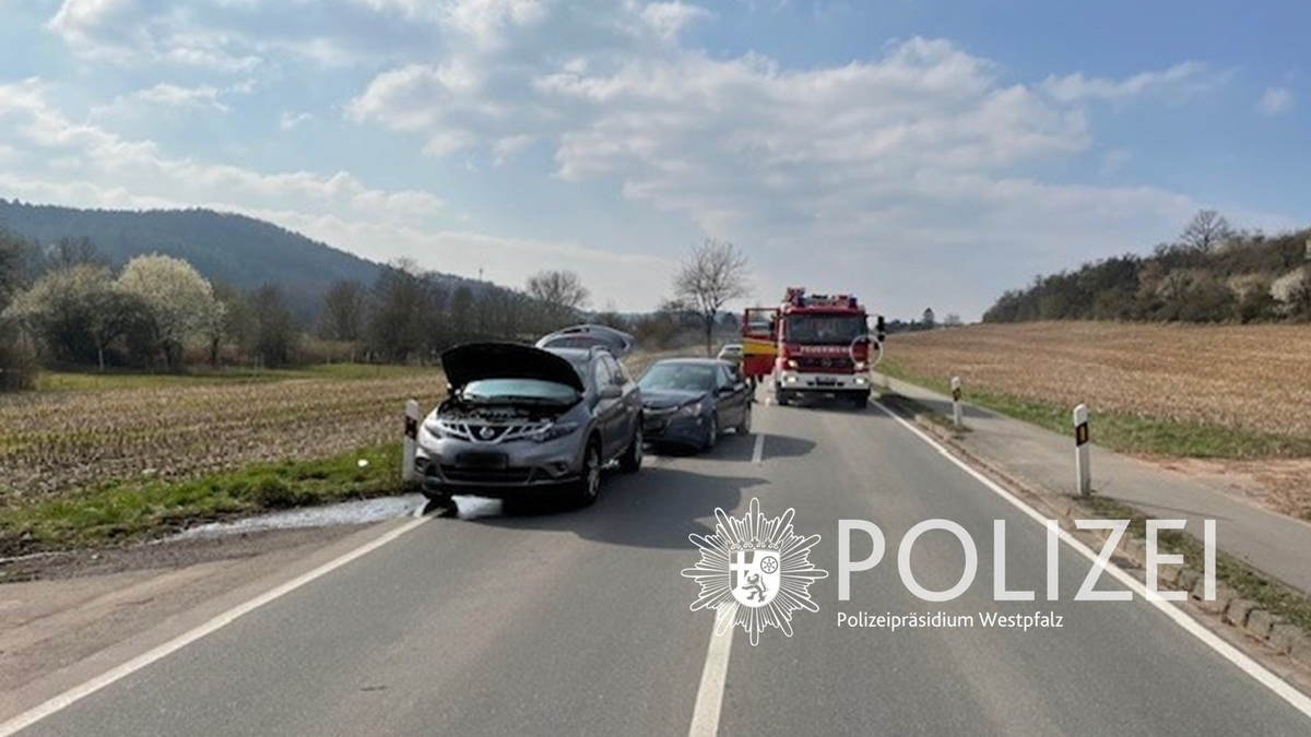 POL-PPWP: Auffahrunfall wegen Rauchentwicklung - Foto: presseportal.de