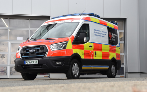 Ford Pro bringt Bayerns ersten Elektro-Krankentransporter auf die Straße - für Rettungsdienst des Roten Kreuzes - Foto: presseportal.de