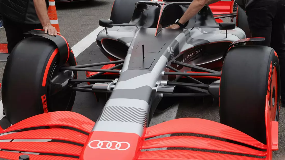 Audi wird im Jahr 2026 in die Formel 1 einsteigen und übernimmt dafür 100 Prozent der Anteile des Sauber-Teams. - Bild: Olivier Matthys/AP/dpa