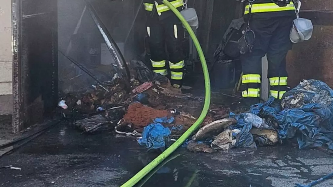 FW-M: Brand in Garage (Harthof) - Bild: presseportal.de
