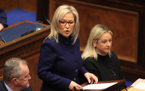 Nationalistin Michelle O'Neill von der Sinn-Féin-Partei führt seit Februar als Erste Ministerin die nordirische Regierung. (Archivbild) - Foto: Liam Mcburney/PA Wire/dpa