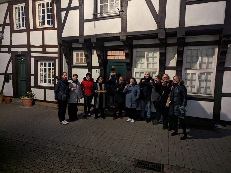 FW-WRN: Ein Dankeschön an die Partnerinnen vom LZ1 - Foto: presseportal.de