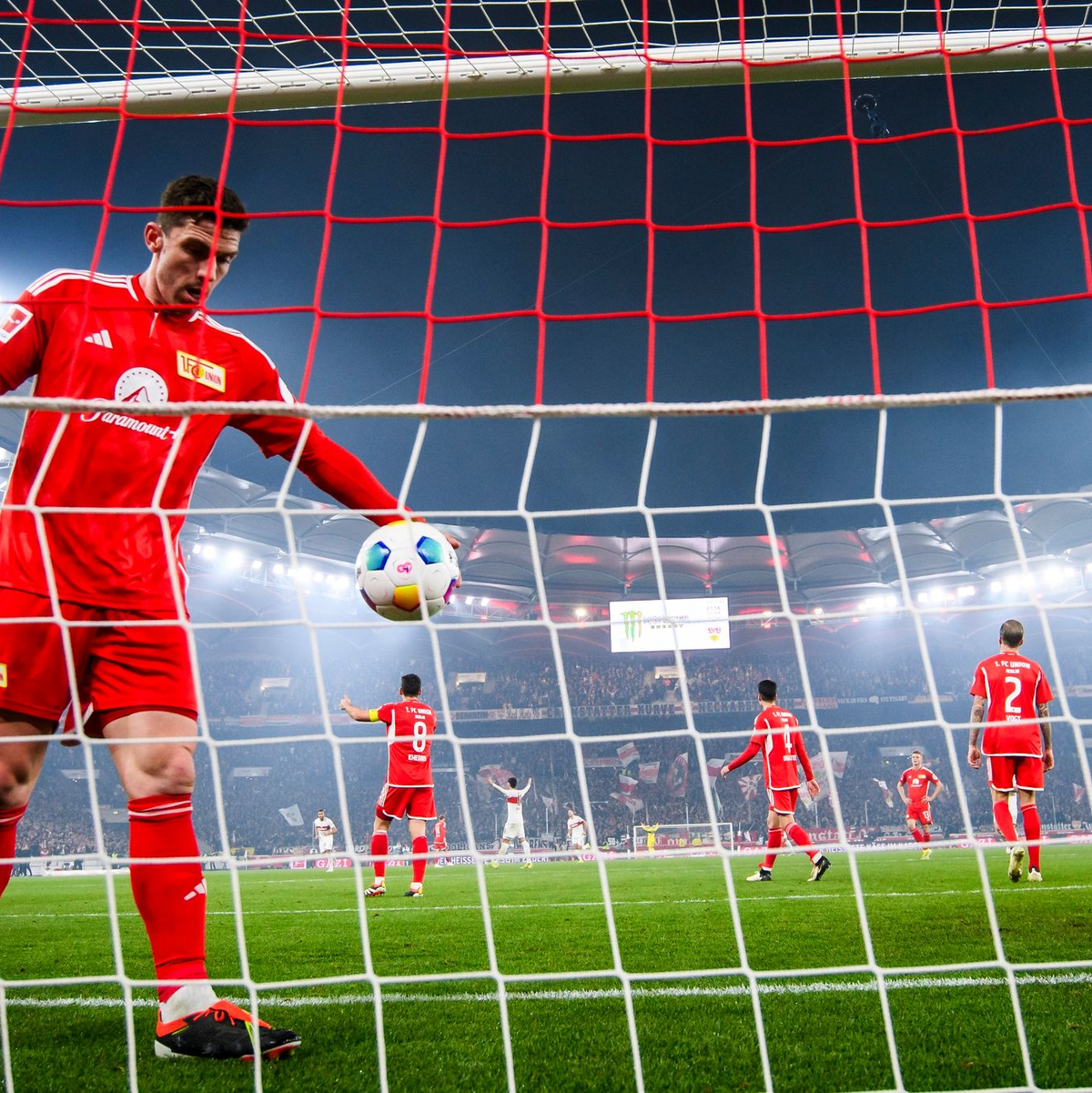 Die wenigen Tore seien «ein Hauptproblem, das sich durch die ganze Saison zieht», sagt Robin Gosens. - Foto: Tom Weller/dpa