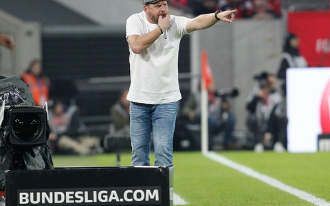 Von zu großem Druck, endlich aufsteigen zu müssen, will Steffen Baumgart nichts wissen. - Foto: Roland Weihrauch/dpa