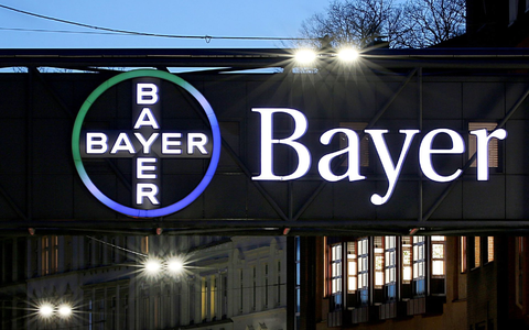 Glyphosat wurde vom amerikanischen Agrarchemieunternehmen Monsanto entwickelt, das von Bayer 2018 für mehr als 60 Milliarden Dollar übernommen wurde. - Foto: Oliver Berg/dpa