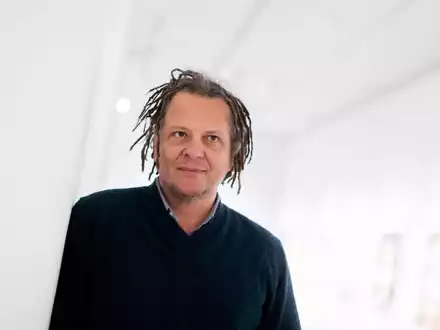 Martin Schoeller gehört zu den bekanntesten und gefragtesten Fotografen der Welt. - Foto: Rolf Vennenbernd/dpa