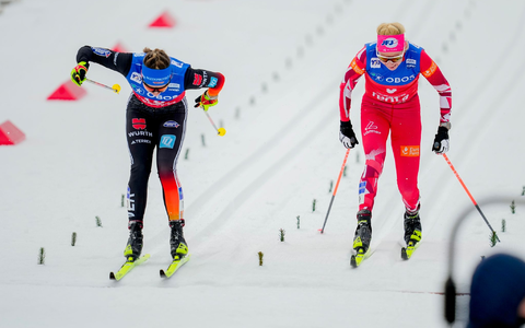 Katharina Hennig (l) bei der Zieleinfahrt. - Foto: Beate Oma Dahle/NTB/dpa