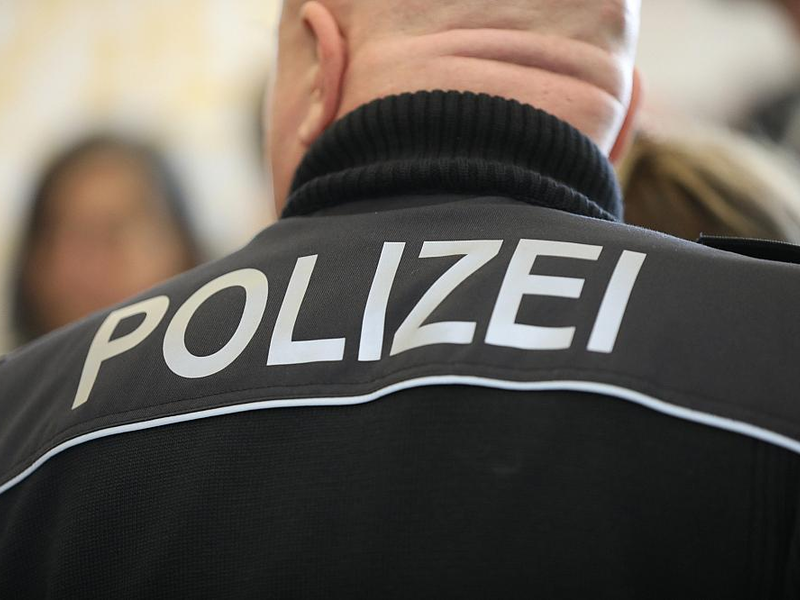Polizist (Archiv) - Foto: über dts Nachrichtenagentur