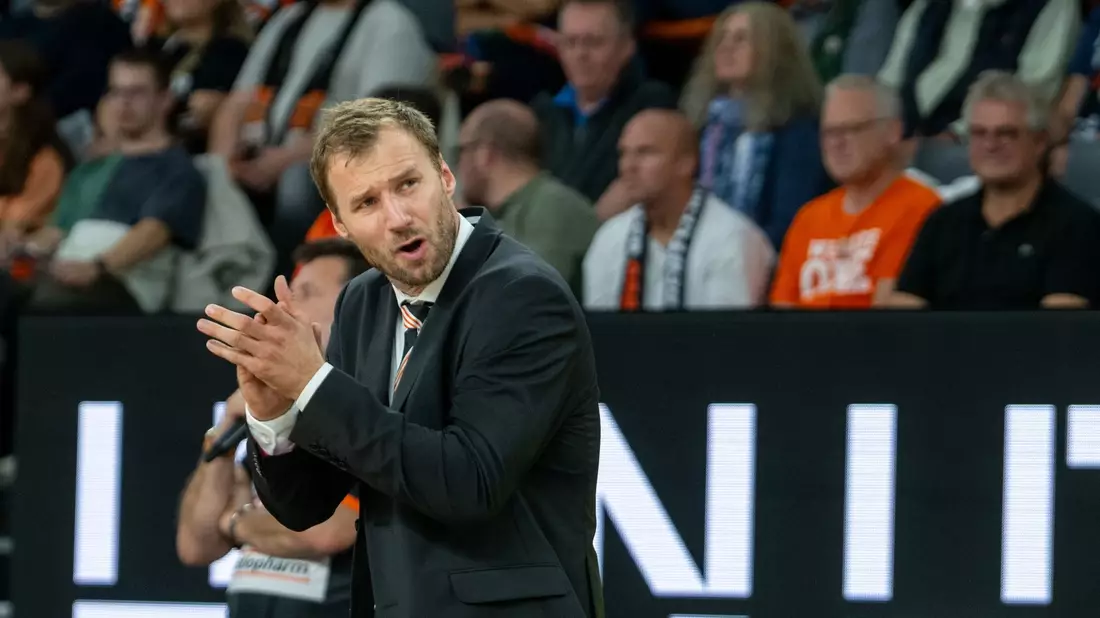 In Ulm wurde Trainer Anton Gavel Deutscher Meister. Nun zieht es ihn an eine alte Wirkungsstätte zurück. - Bild: Stefan Puchner/dpa