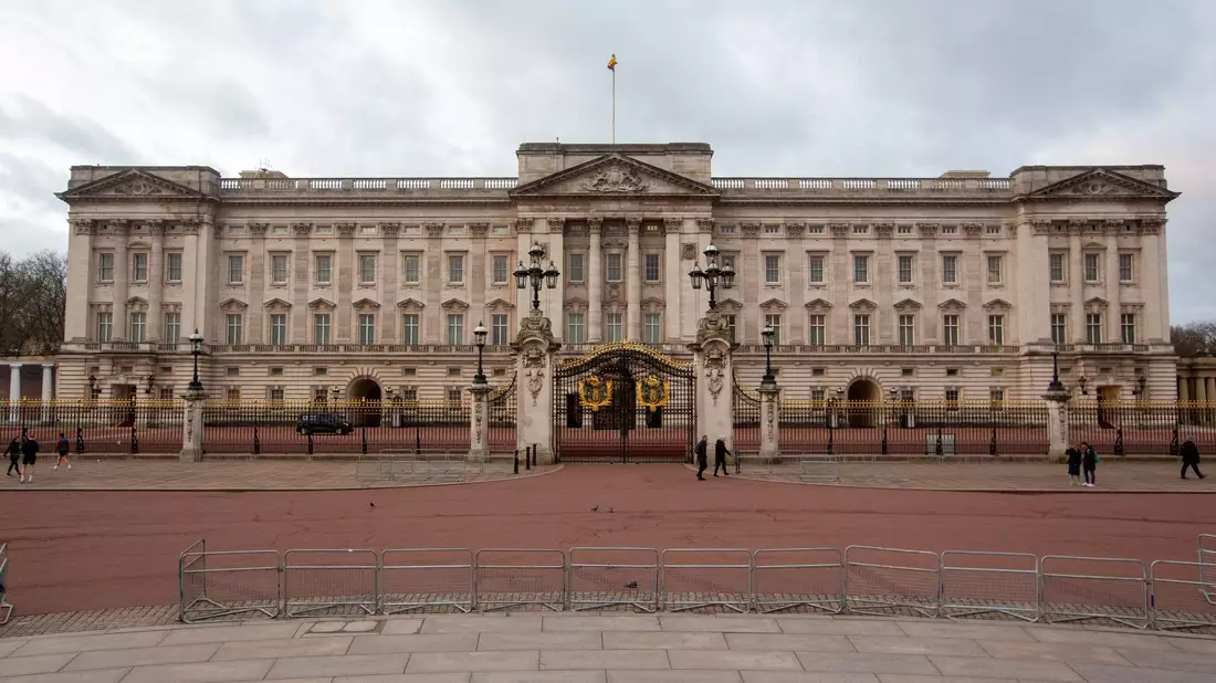 Am Buckingham-Palast kam es zu einem Vorfall (Archivbild). - Bild: Tayfun Salci/Zuma Press/dpa