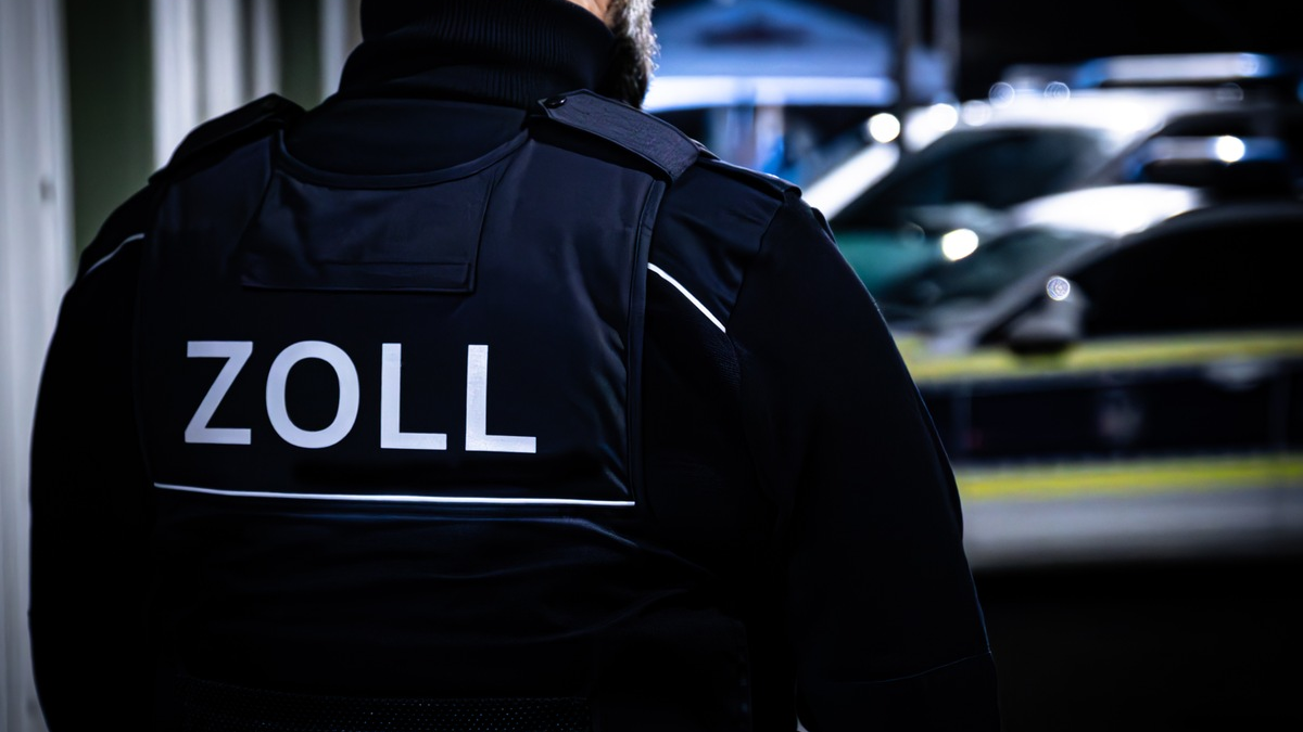 HZA-OL: ZOLL: Junge Drogenschmuggler in Bunde gestellt - Foto: presseportal.de