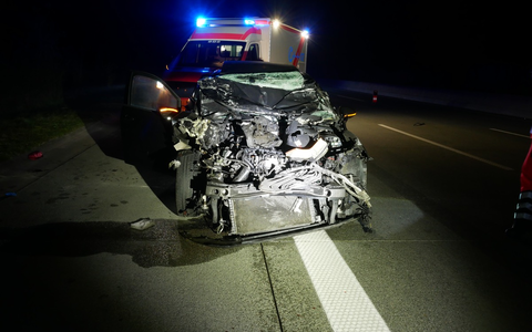 POL-ROW: ++ Ruhiger Silvesterabend und ruhige Neujahrsnacht in Rotenburg ++ Einfamilienhaus in Sottrum brennt ++ Suche nach Unfallverursacher auf der A1: 44-Jähriger stark alkoholisiert ++ - Foto: presseportal.de