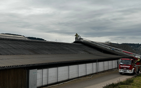POL-PDWIL: Brand an einem landwirtschaftlichen Anwesen - Erstmeldung - Foto: presseportal.de