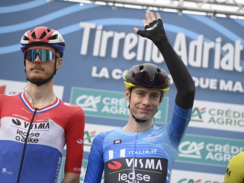 Der Däne Jonas Vingegaard hat die schwere Rundfahrt Tirreno-Adriatico gewonnen. - Foto: Fabio Ferrari/LaPresse via ZUMA Press/dpa