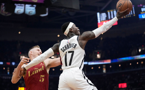 Dennis Schröder erzielte 17 Punkte für die Brooklyn Nets. - Foto: Sue Ogrocki/AP/dpa