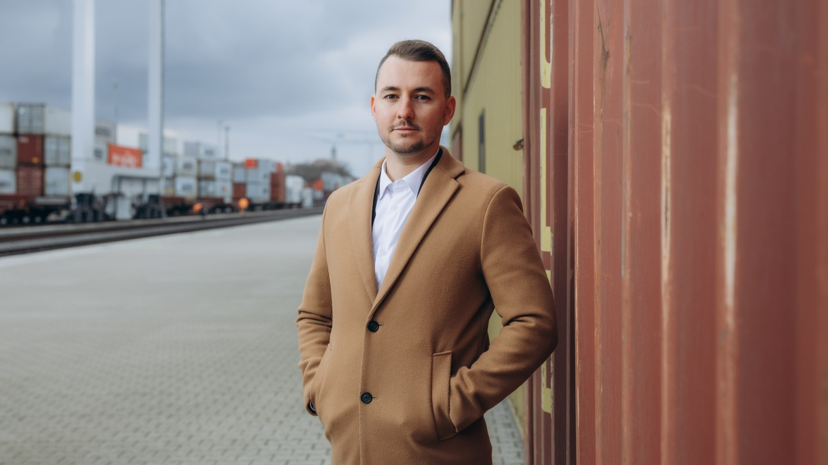 Financial Times: Das am schnellsten wachsende Unternehmen Europas ist ein Vertreiber von Solartechnologien Raylyst - Foto: presseportal.de