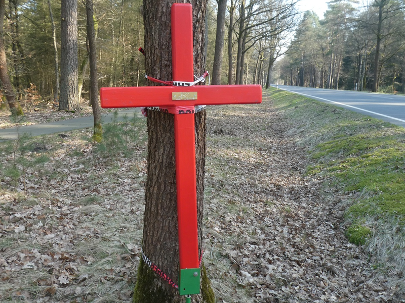 POL-CE: Rote Kreuze an der B 191 - Foto: presseportal.de